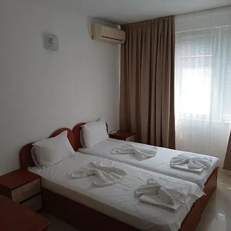 Ralitsa Guest house *